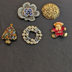 Elegant Multicolor Brooch Set Of 5 Brooches